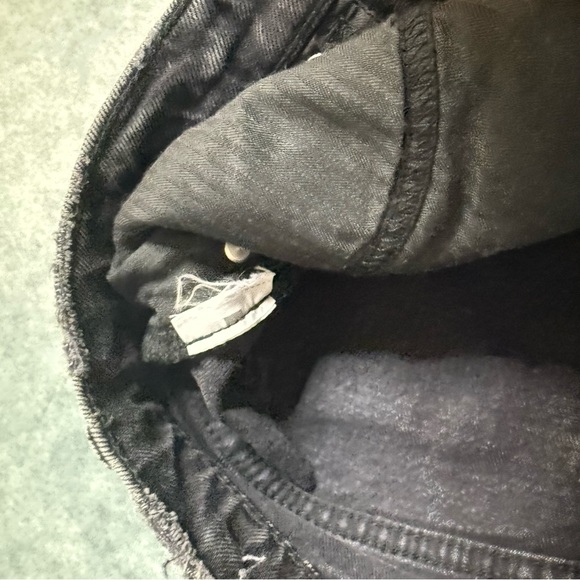 Abercrombie & Fitch Womens Jeans The Dad High Rise Size 26/2 Black Distressed - Picture 10 of 16